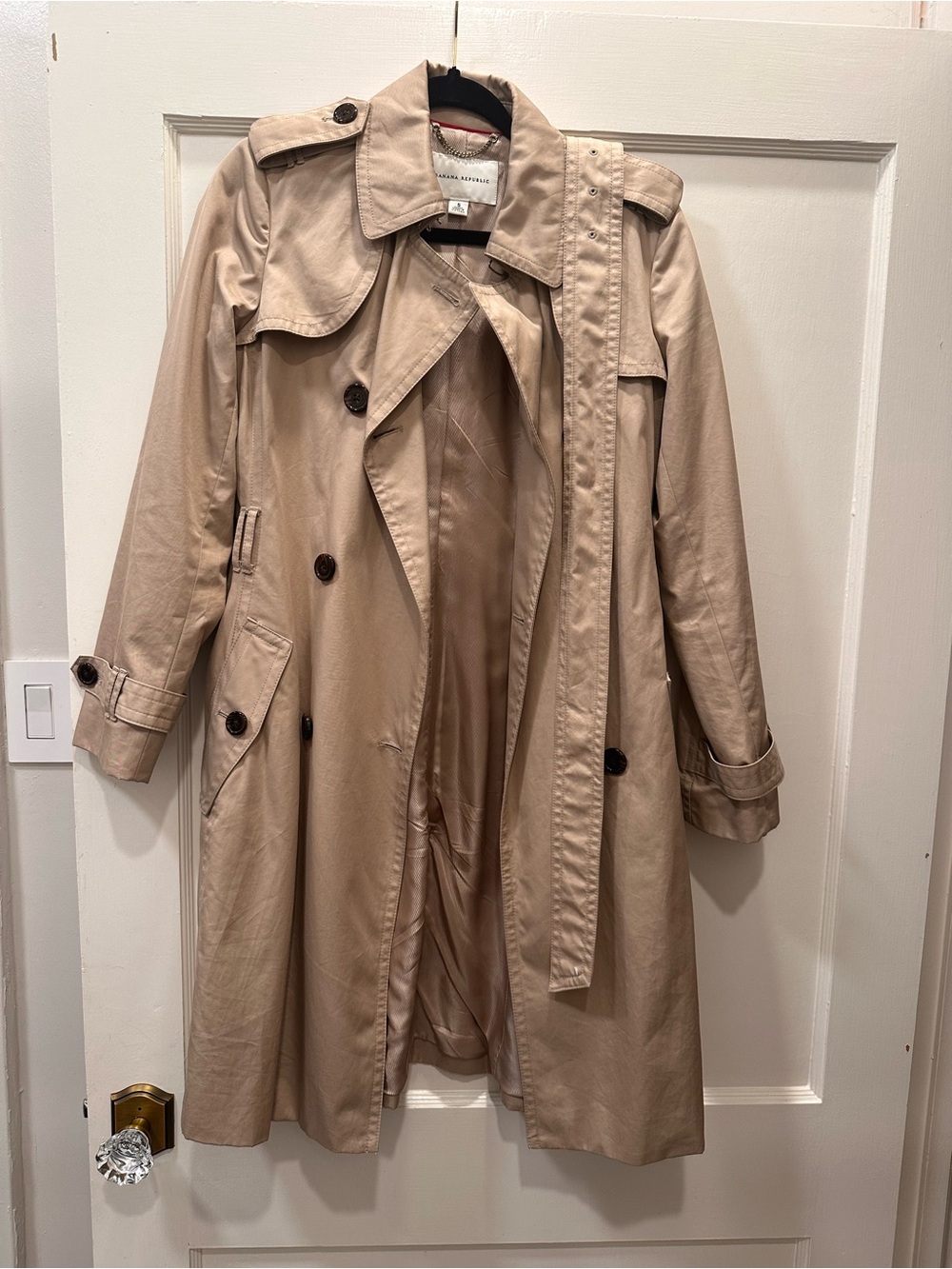 Banana Republic Light Tan Double-Breasted Trench Coat with Belt